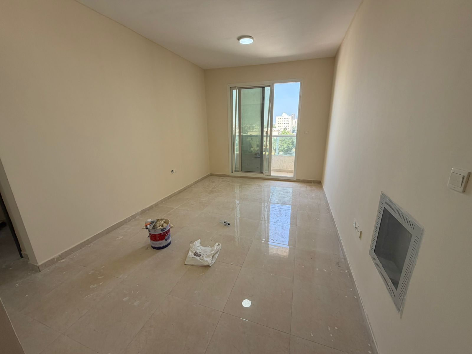 Large space | Second tenant | 3 bathrooms | Balcony | Al-Nuaimiya, near Al-Hikma School | 6 installments