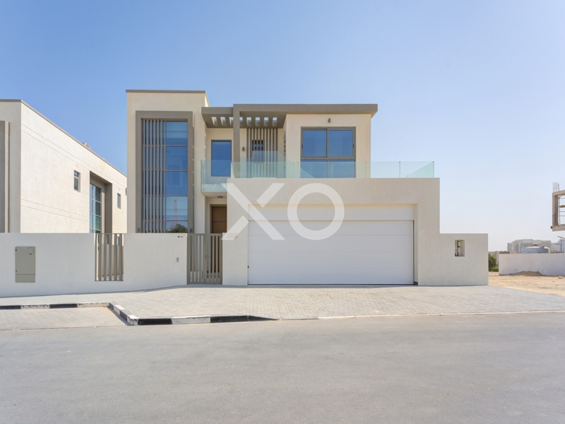 CUSTOM BUILT VILLA | BRAND NEW | VIEW NOW