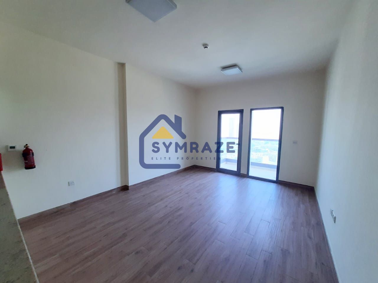 SPACIOUS 3BR | PRIME LOCATION | READY TO MOVE IN | MODERN AMENITIES | AVAILABLE NOW