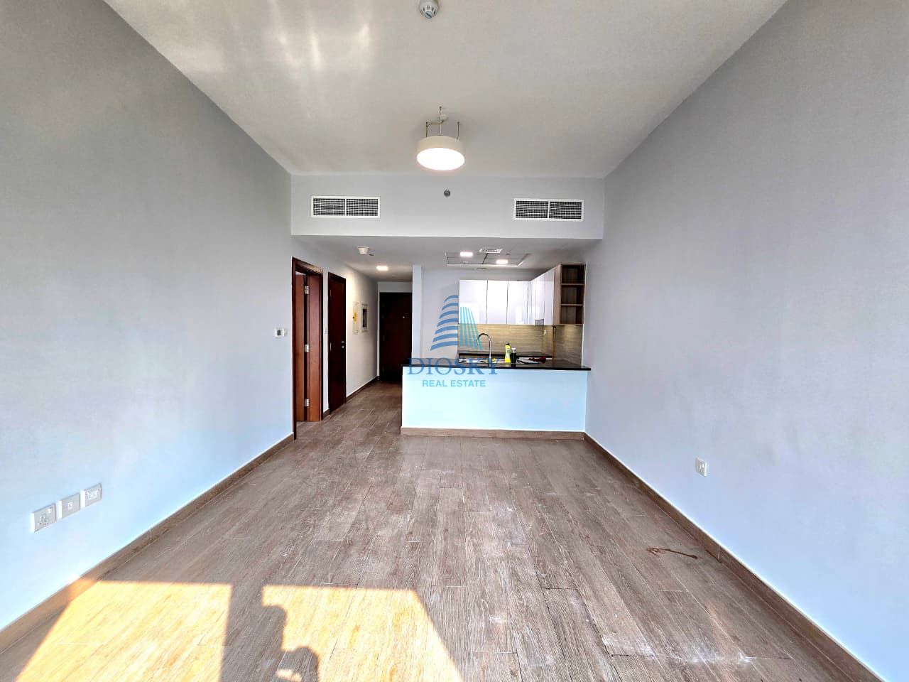 Spacious Apartment | Circle View | Prime Location