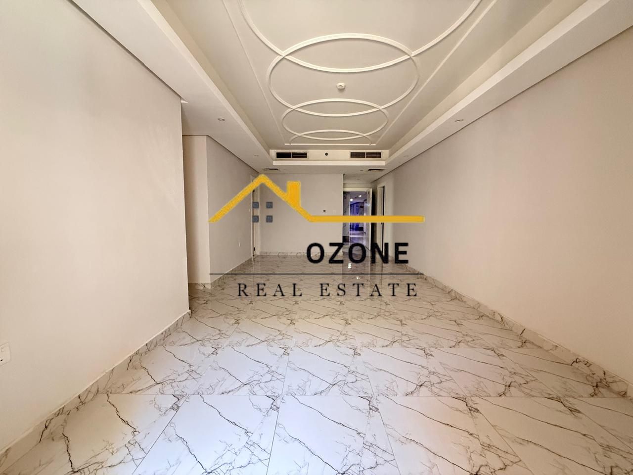Hot Offer Spacious Huge Size 3BHK With Wardrobe Balcony Near Muwailih Park