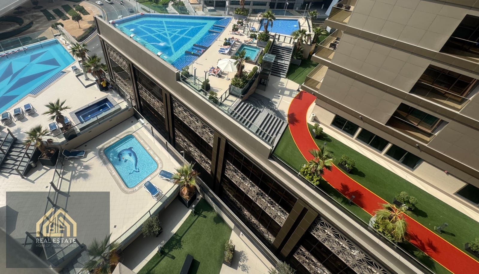 Immaculate, Fully Furnished Large 2 B/R Apartment