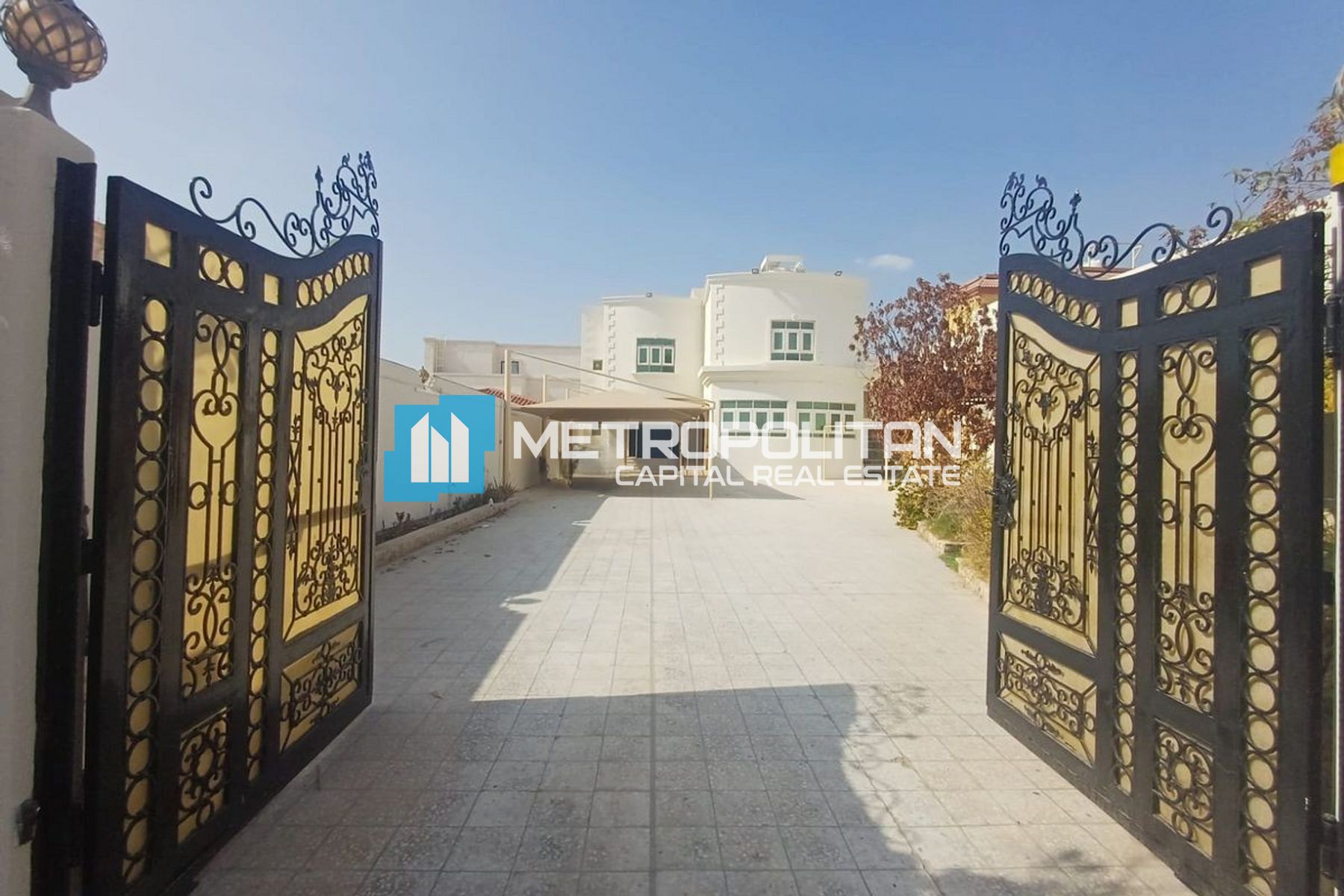 Huge 6BR | Outside Majlis | Private Pool | Vacant