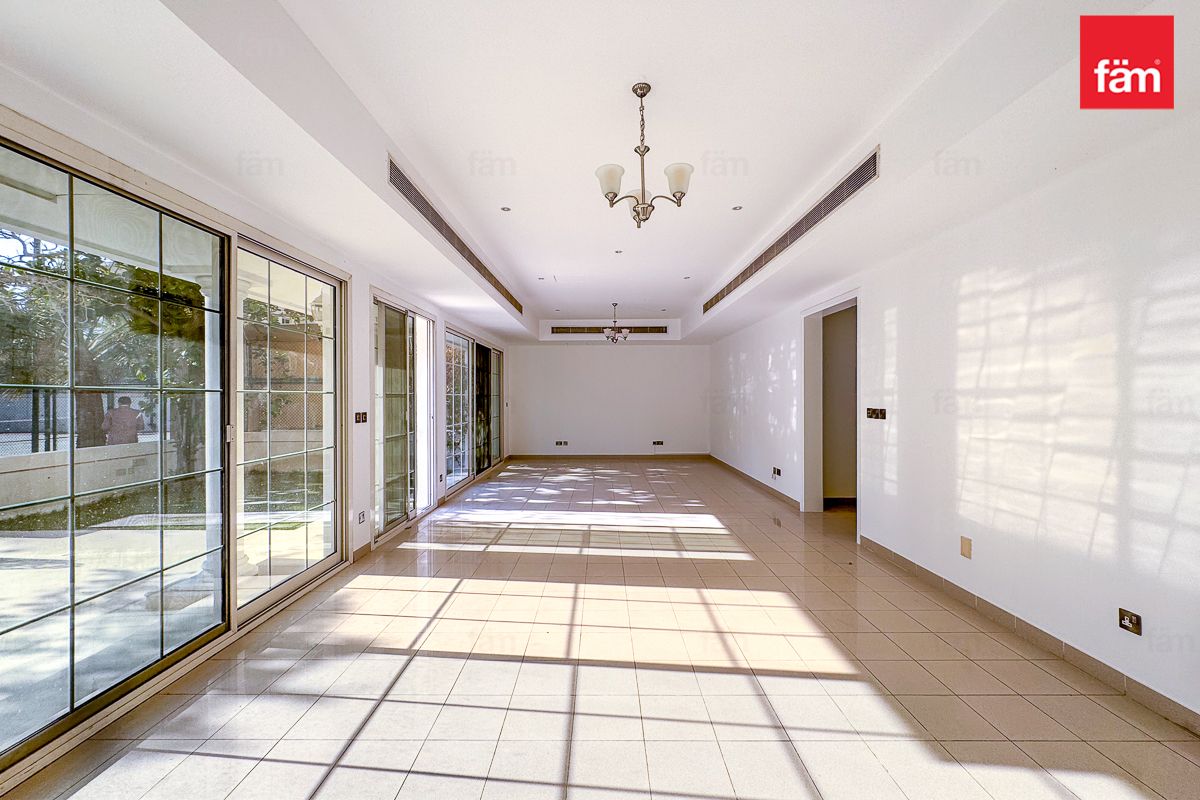 Elegant Villa | Umm Suqeim 2 Jumeirah