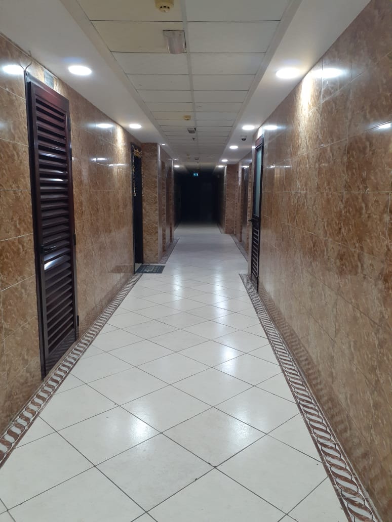 Luxury 2bhk with 3 washroom gym pool free rent 49k 4cheque payment for family