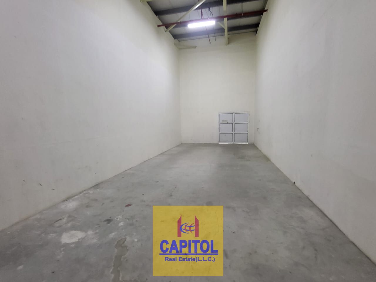 LARGE & STRATEGIC STORAGE WAREHOUSE AVAILABLE FOR RENT IN AL QUOZ 4