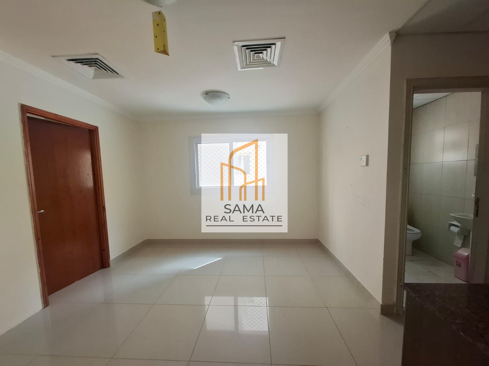 Spacious one bedroom plus one washroom for rent just in 30 k Muweilah