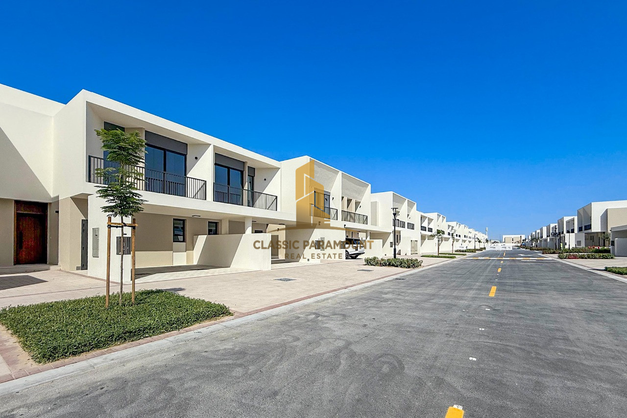 Vastu Compliant | Brand New | 15 secs to Amenities