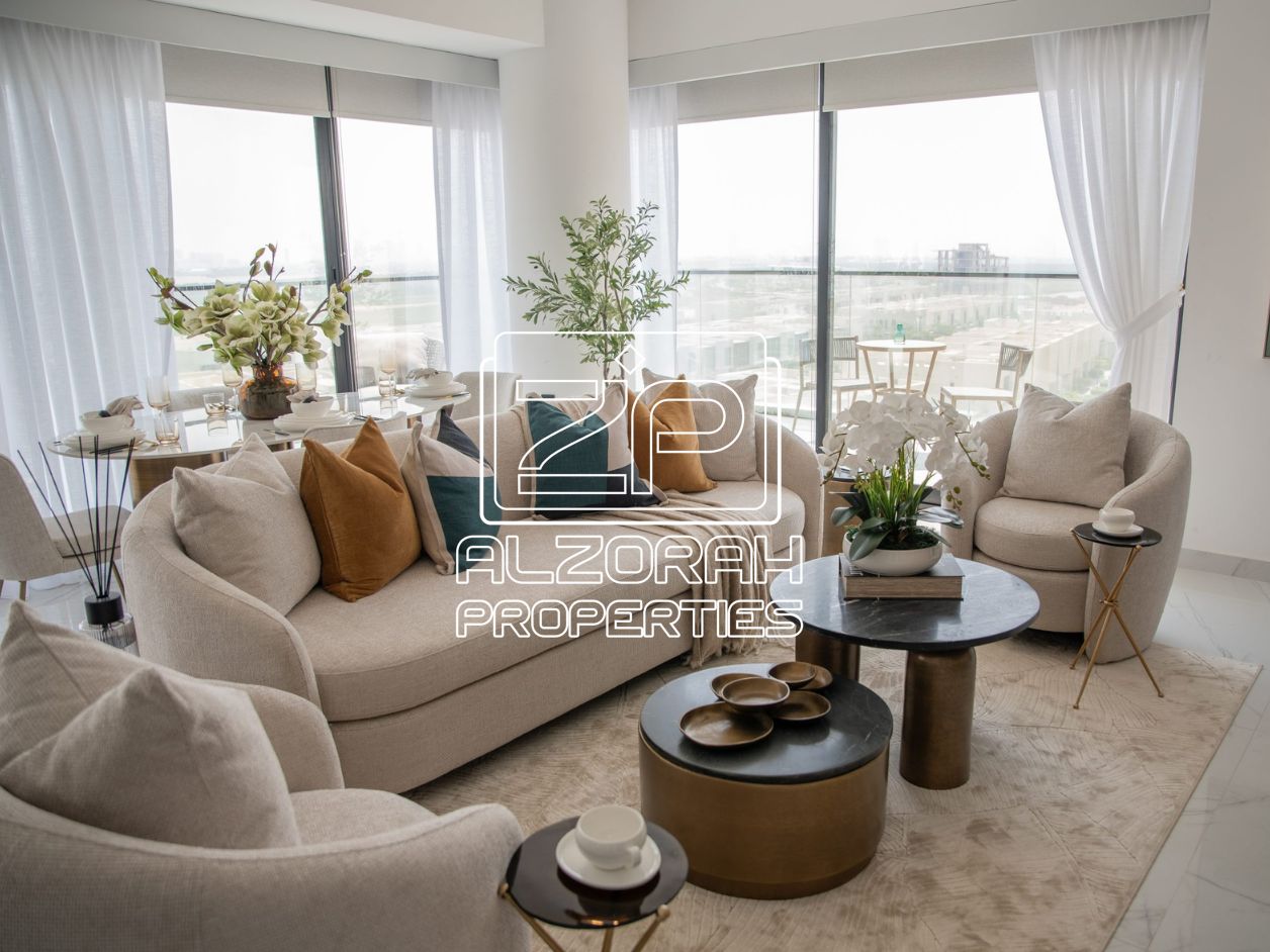 Live Between the Golf Course Lake and the Sea