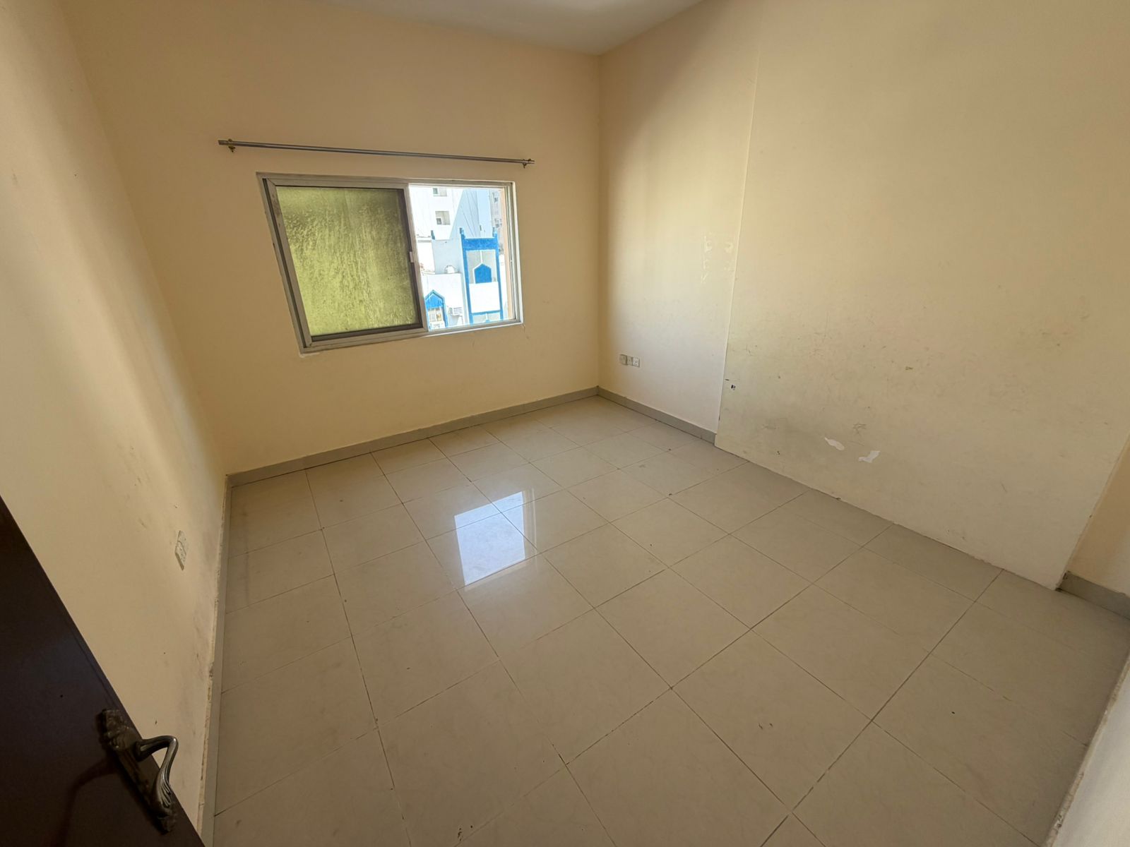 Two-bedroom apartment for annual rent in Al Rashidiya, Ajman. Prime location close to the Cooperative Society and Lulu Hypermarket, providing easy acc