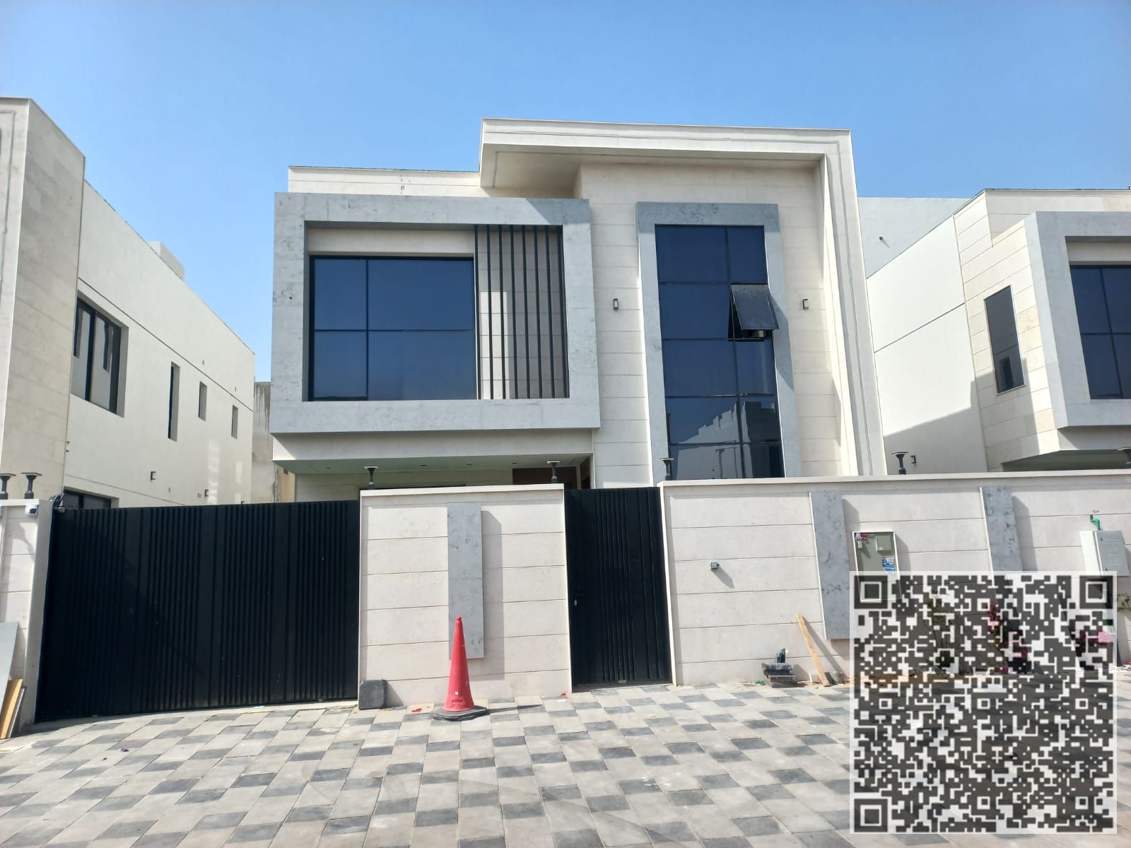 Luxury Villa for Rent in Al Zahya – Private Pool & Rooftop Living