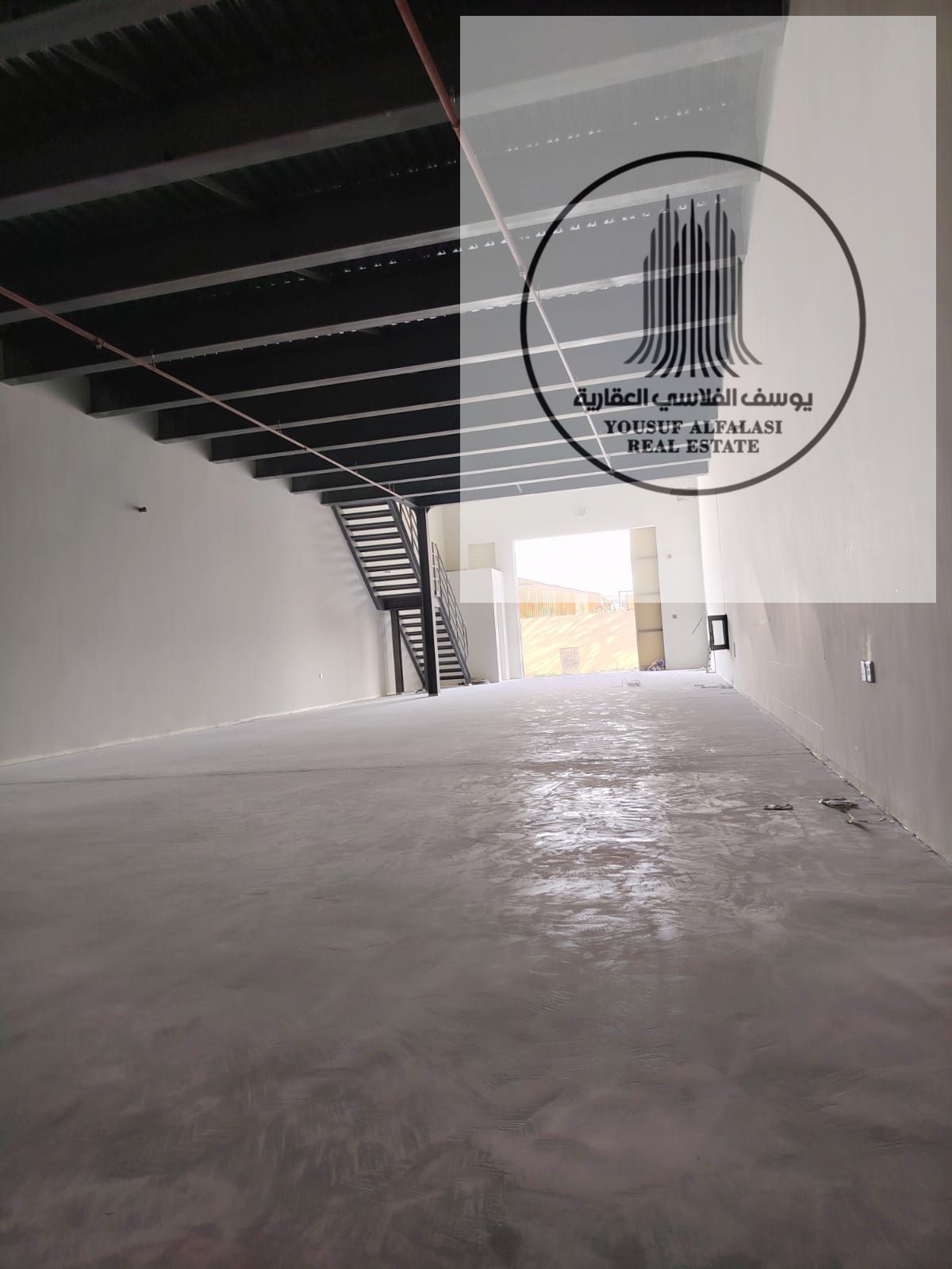 Industrial Warehouse for Rent in Ajman Industrial Area 1 (3,240 sq ft) – Equipped with a Mezzanine and 3-Phase Electricity