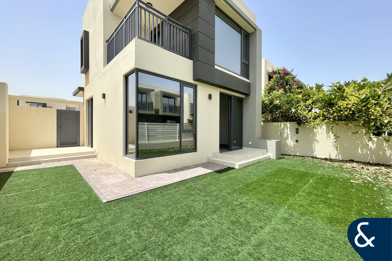 Type 2E | Greenbelt | Close to Pool | 4 Beds