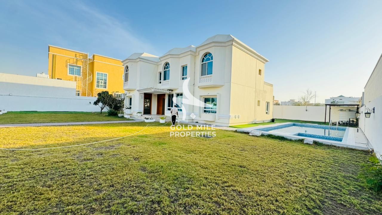 5BR VILLA EWith Maid room ||PRIVATE POOL || BIG GARDEN || AL BARSHA 2