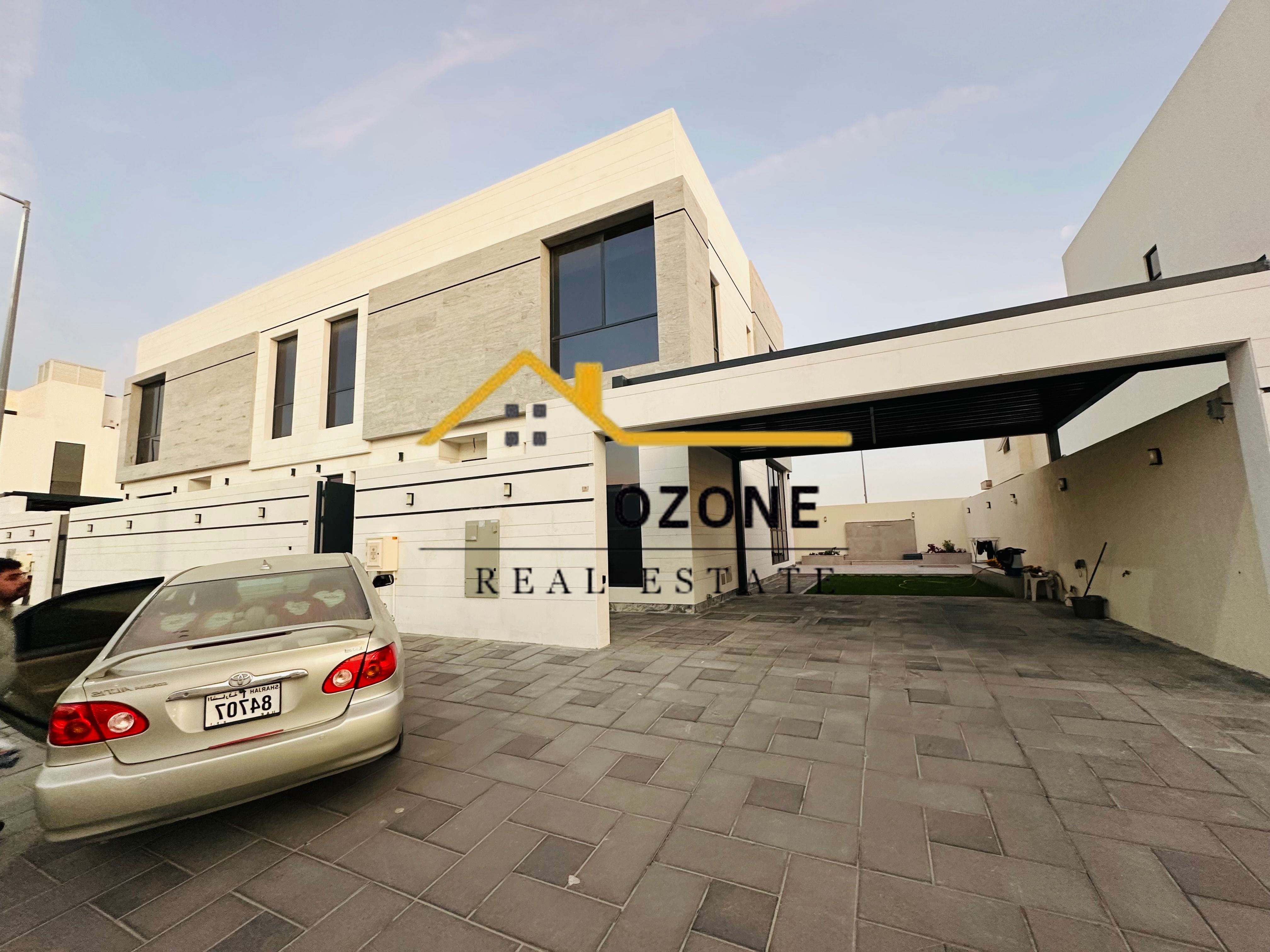Brand New 4-Bedrooms Villa\Maid Room \°°Well Maintained\°°All Master Rooms