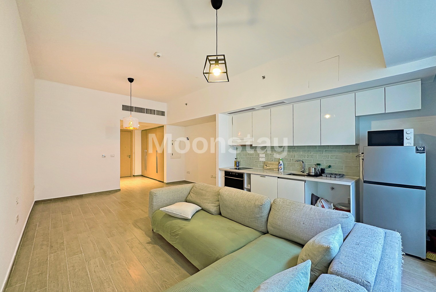 Low Floor | Beach Access | Vacant Soon