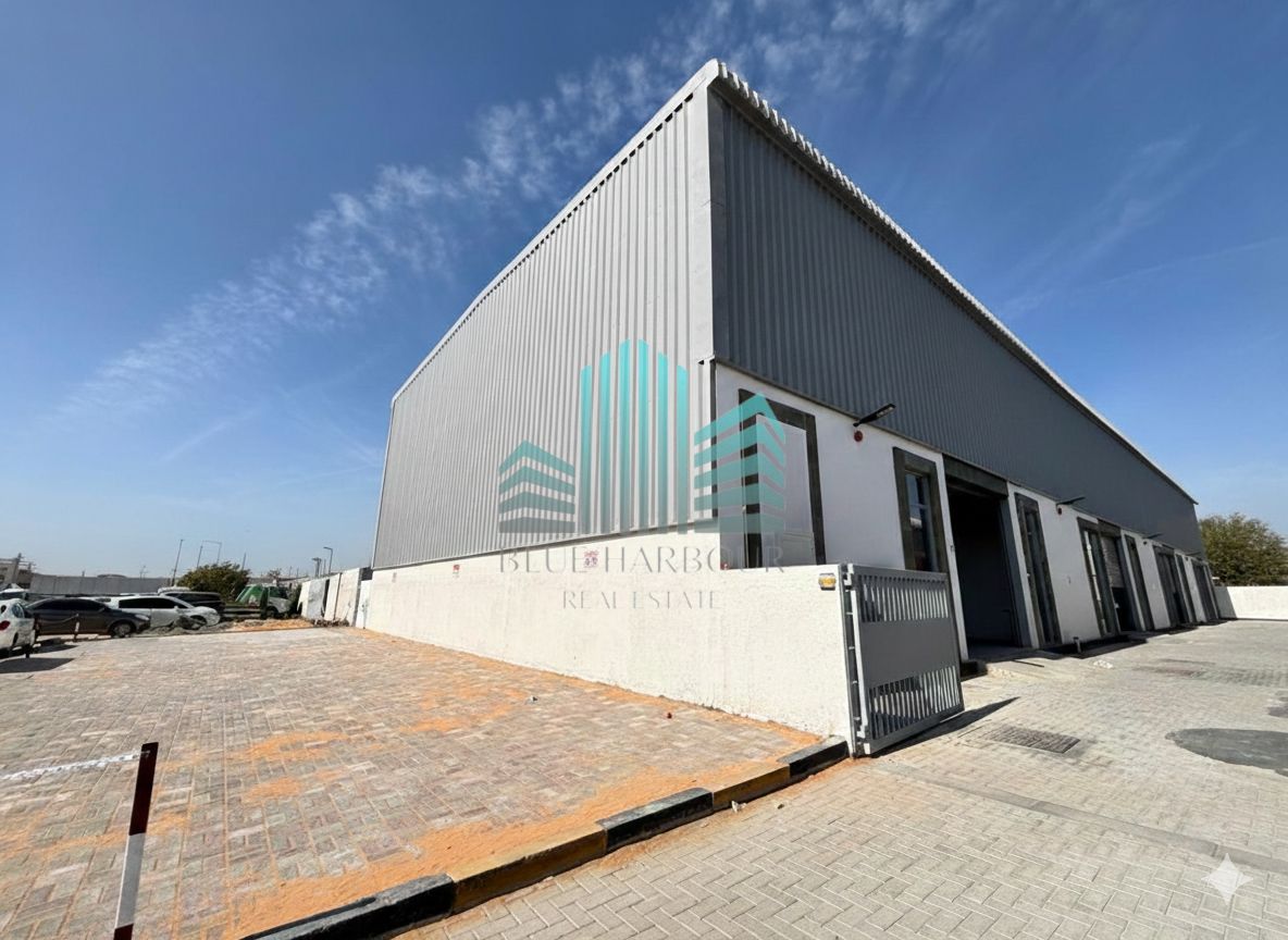 ROAD SIDE AND ROAD FACING | AVAILABLE TO MOVE-IN | NEWLY RENOVATED