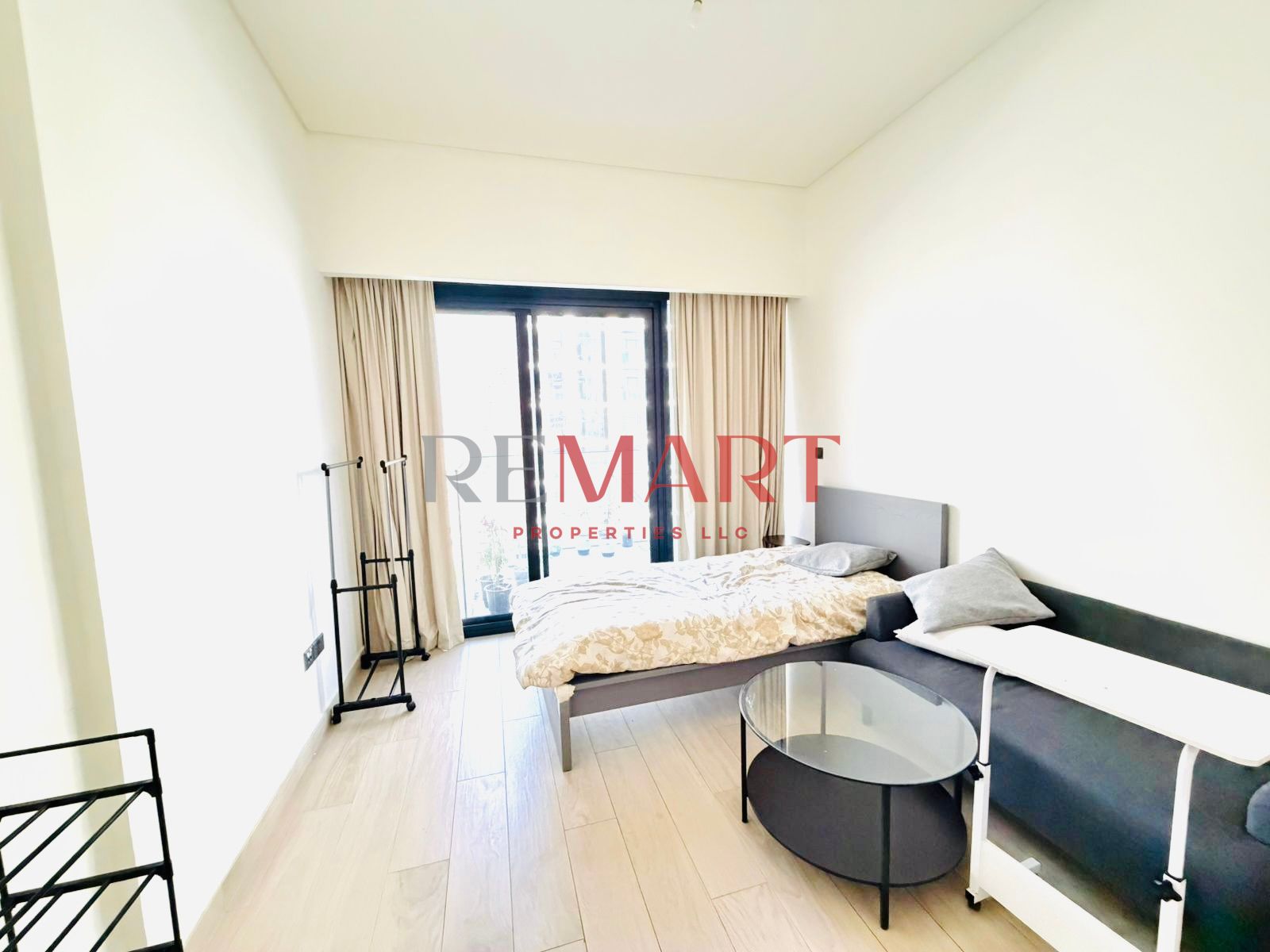 Semi Furnished studio || Higher Floor || Pool View || Ready to Move