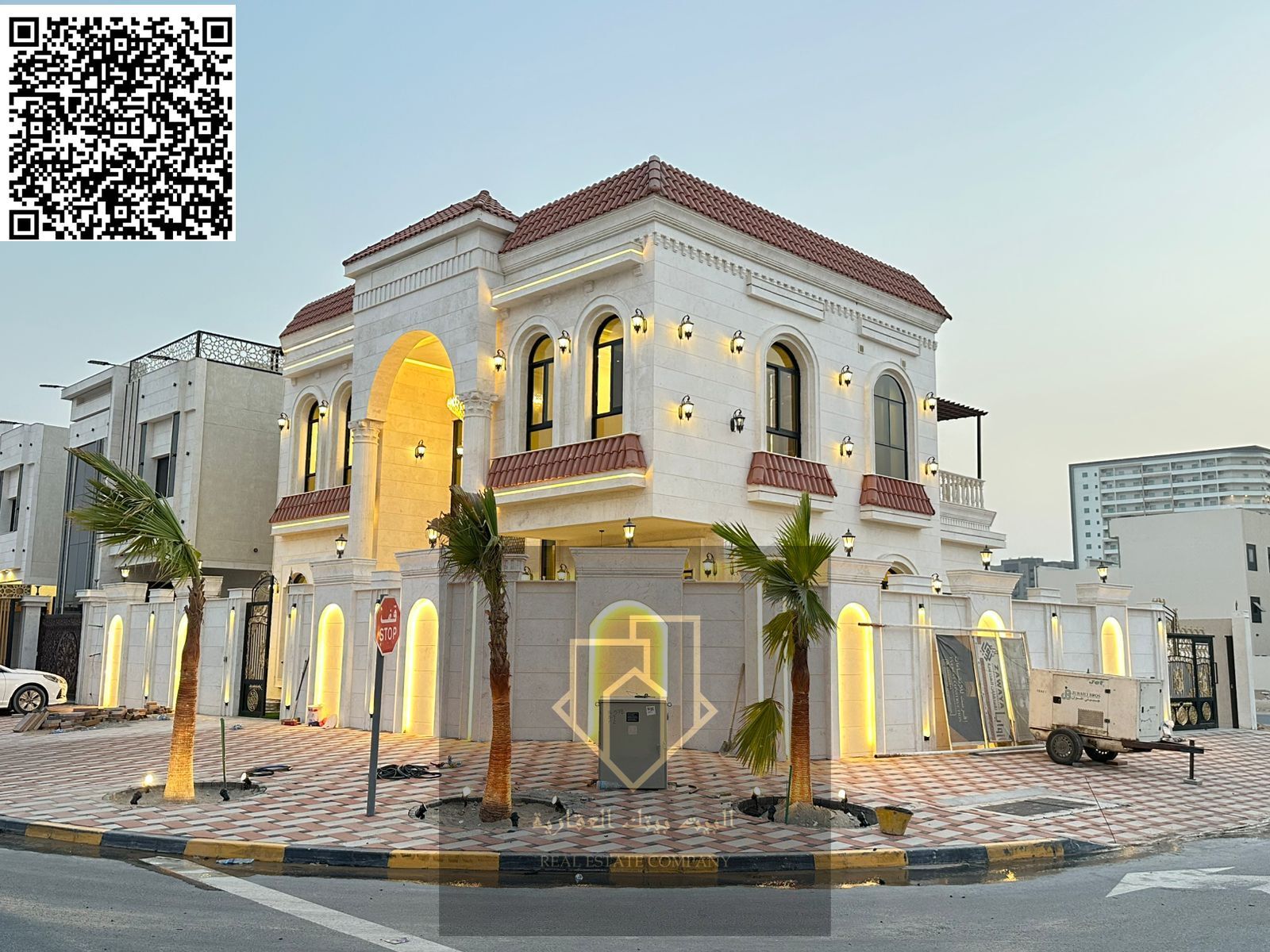 A corner villa on two streets, with an area of 4,300 sq. ft. , featuring super deluxe finishes, located in a very quiet area and in a strategic locatio