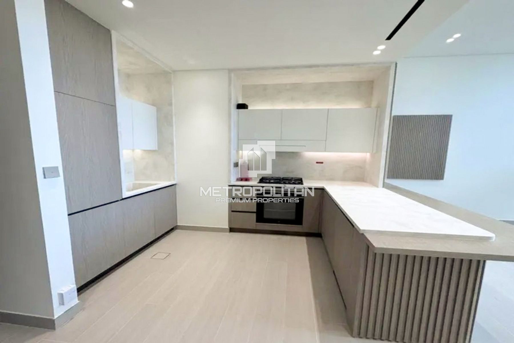 Multiple Units | Vacant | Private Pool | 1 Bedroom