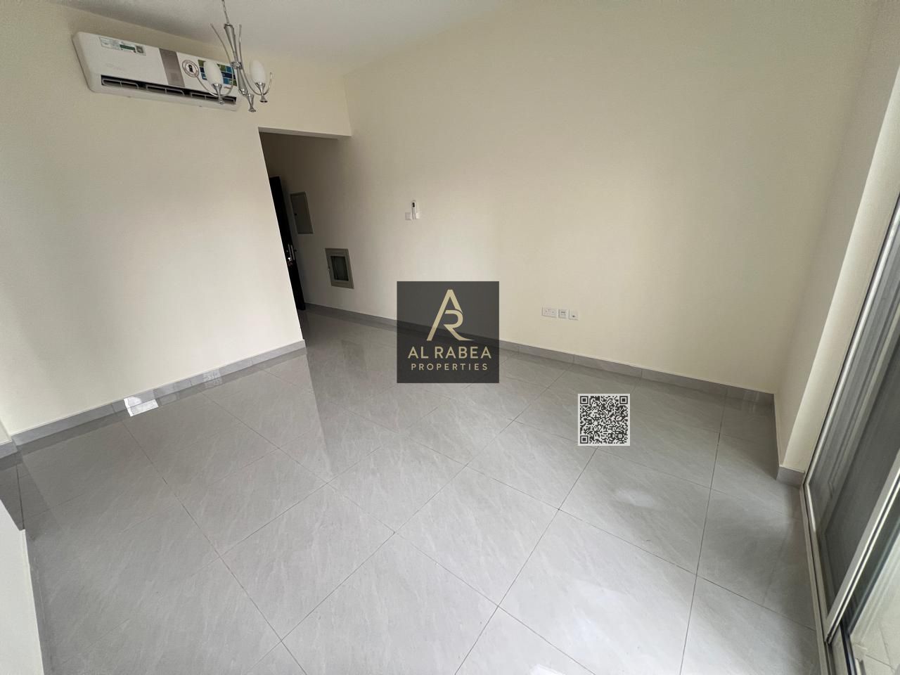 Apartment for rent - Location: Rawda 2, opposite Kenz Hypermarket - Details: - One bedroom and living room