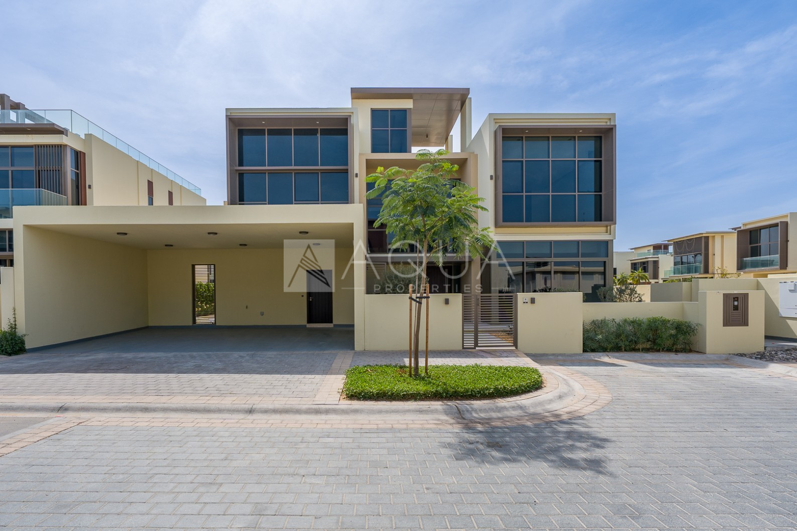 Corner Plot | Private Pool | High End Villa