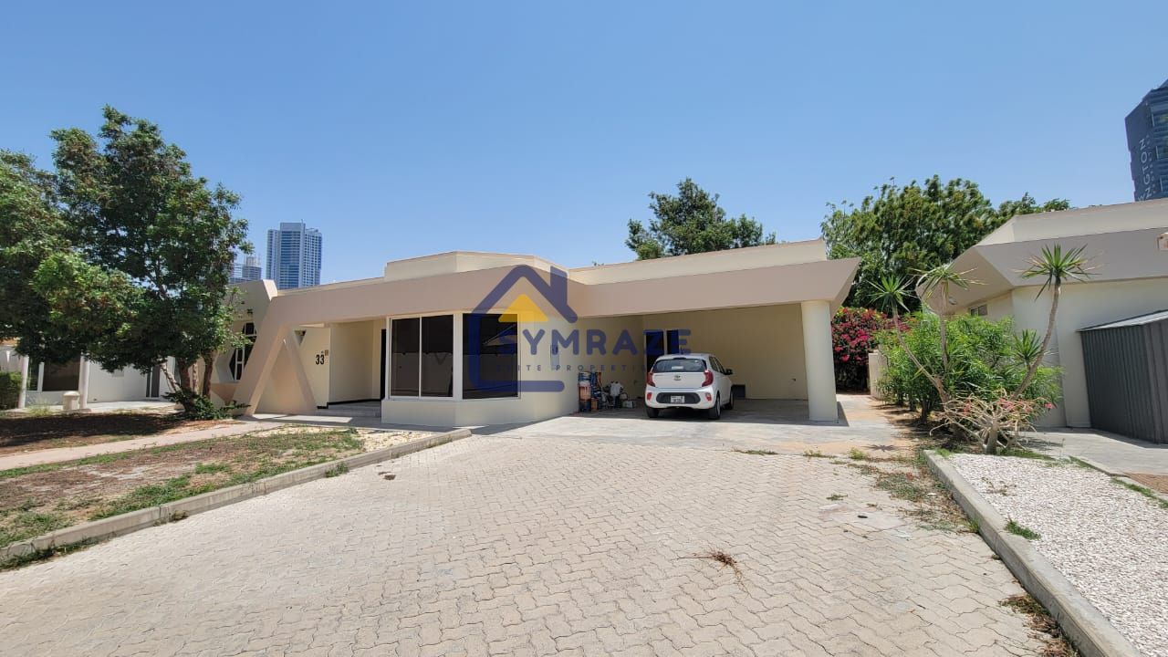 Spacious 4 bed Compound Villa | Pool & Gym | Close to Palm Jumeirah