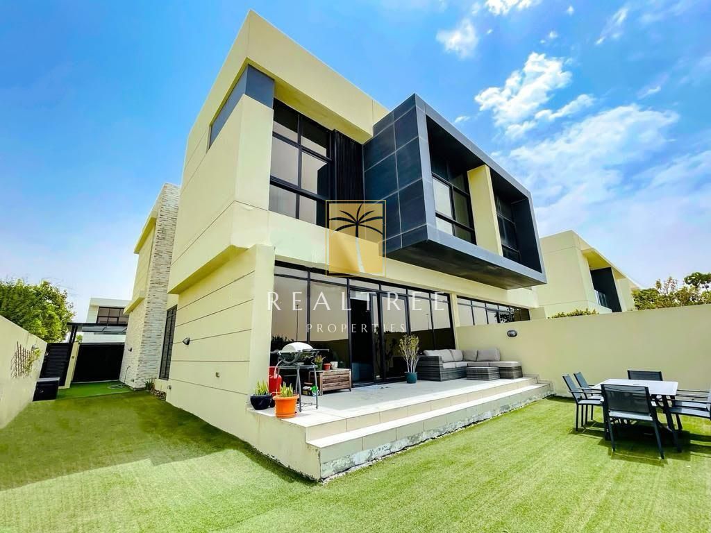 Single Row | 3BR Big Layout | THL Type | Near Entrance