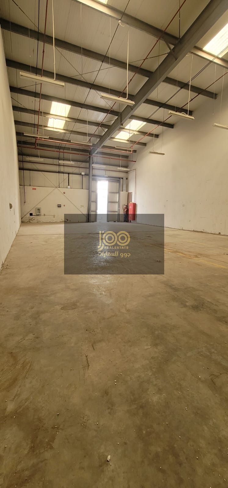 Power capacity: 27 kW Suitable for storage and industrial activities : Prime location in the new industrial area Easy truck access Ready to usey