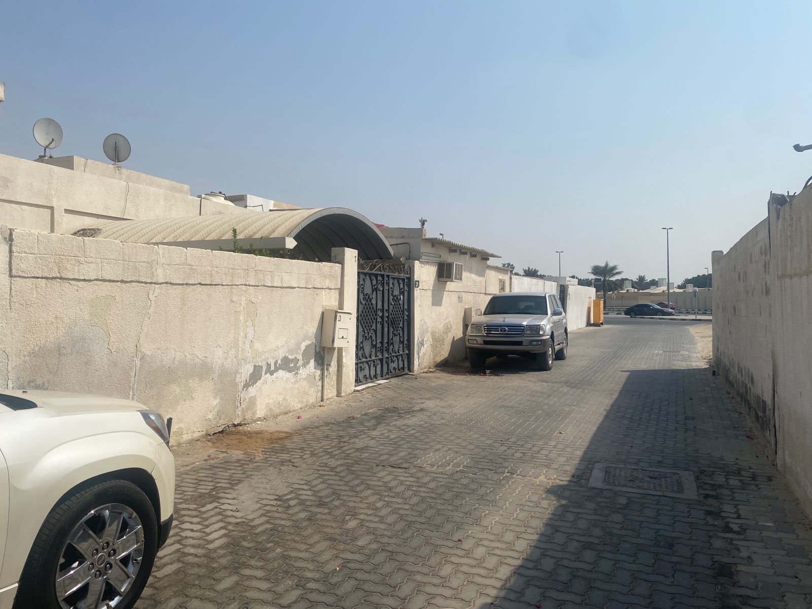 4-Bedroom Traditional House for Sale on Ajman Corniche – A Prime Opportunity in Al Rumaila Area An excellent investment and residential opportunity a