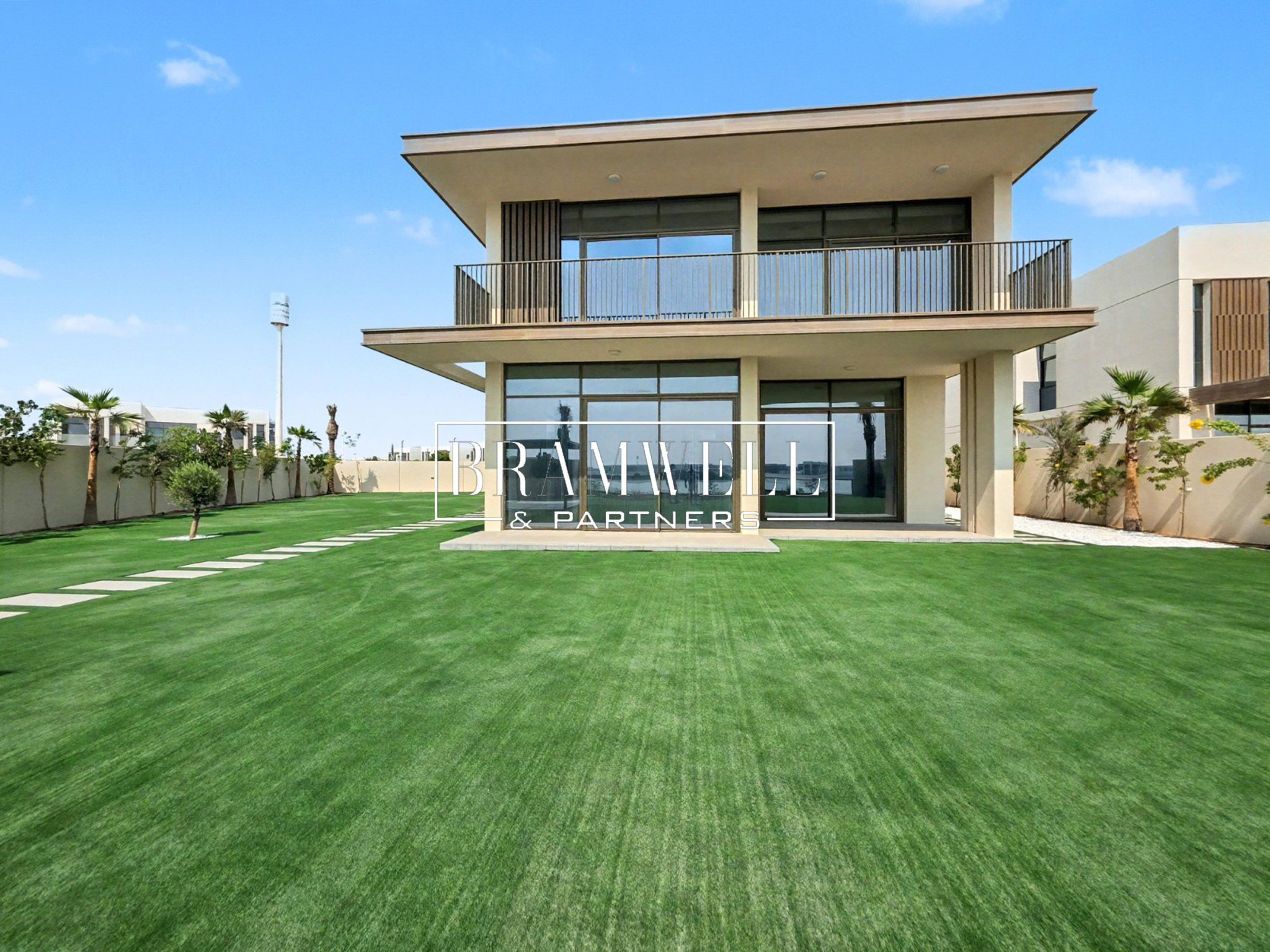 Luxurious | Massive Plot | Prime Location