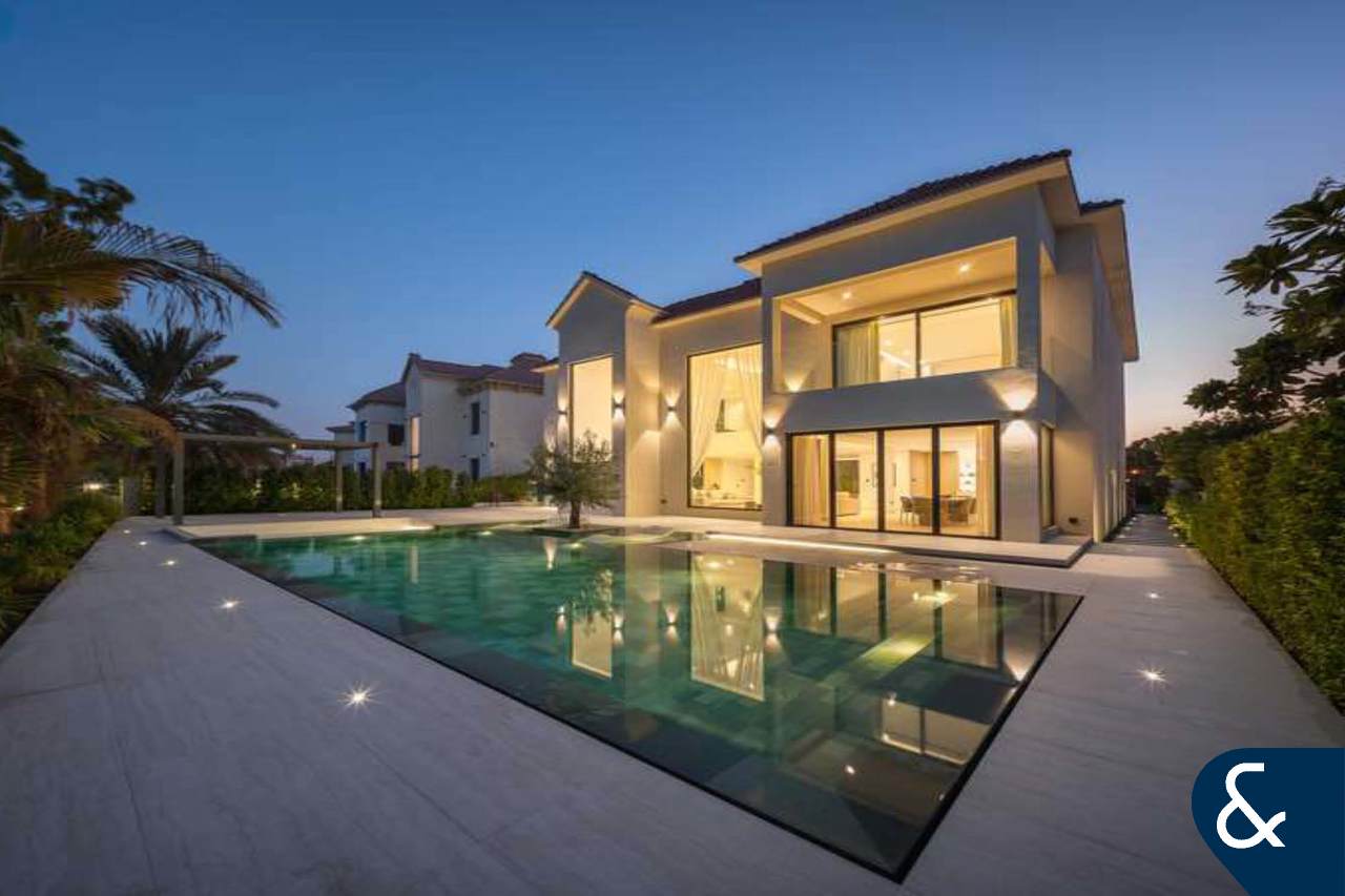 Luxury Lake Views | Bespoke Italian Finishes