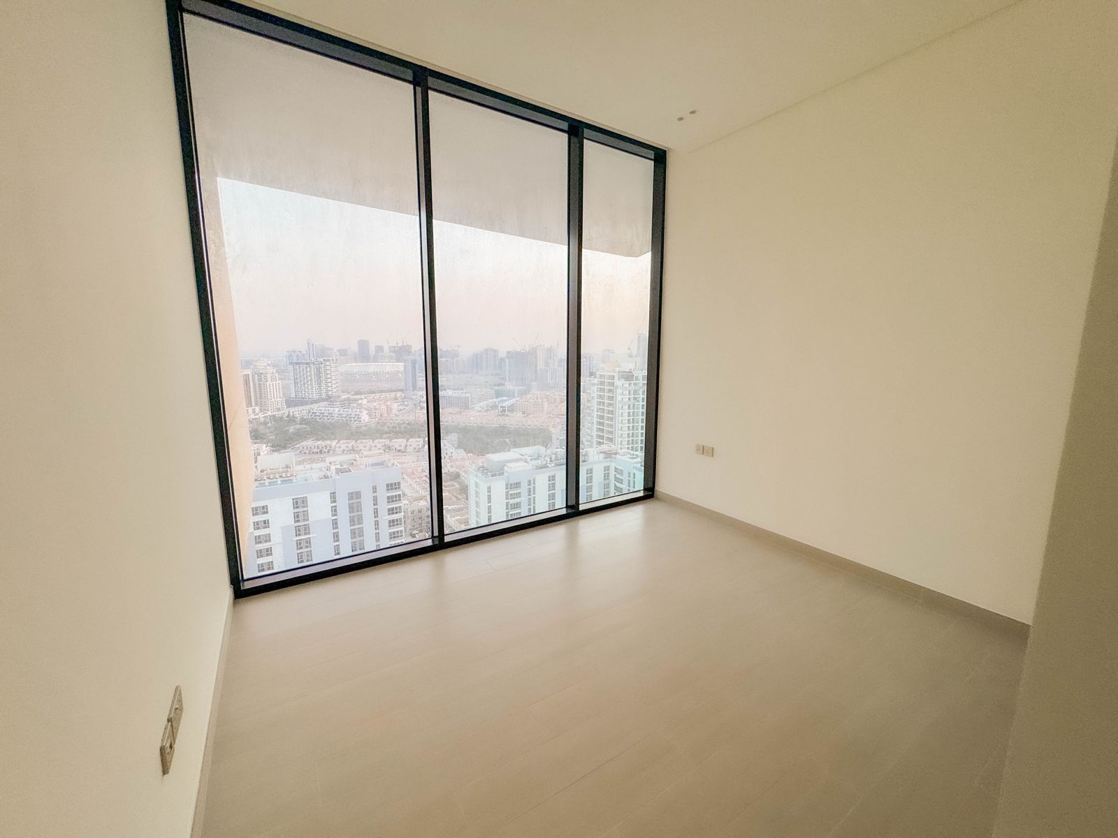 Premium 1 BR | Private Pool | High Floor