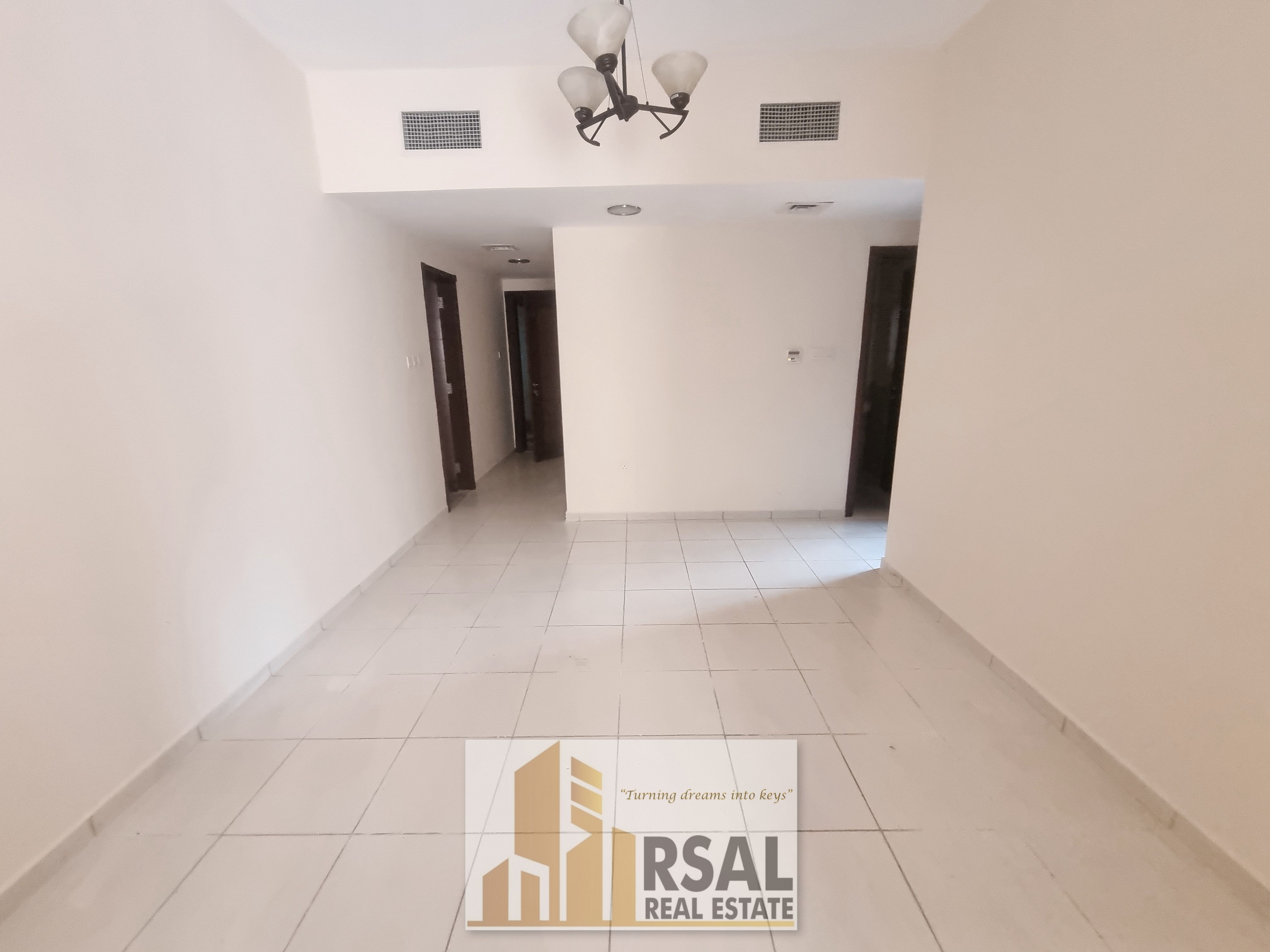 Afordable Family 1Bhk With 12 Cheaque Payment Plane//Coverd Parking//In Front Of Park//Ready to Move//Easy Payment/Close To The Nasto Hypermarket