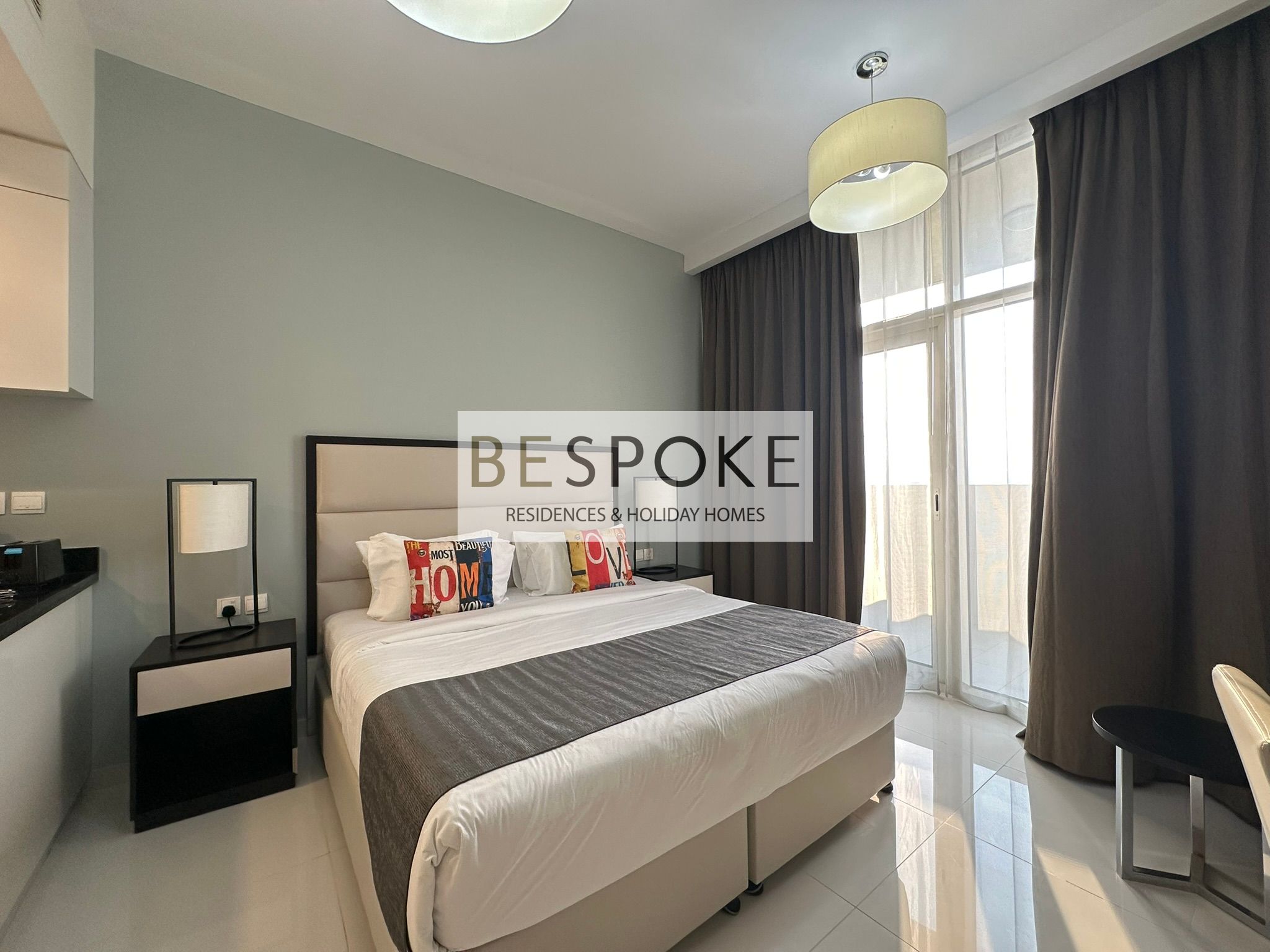 Modern Studio Retreat | Spacious Layout