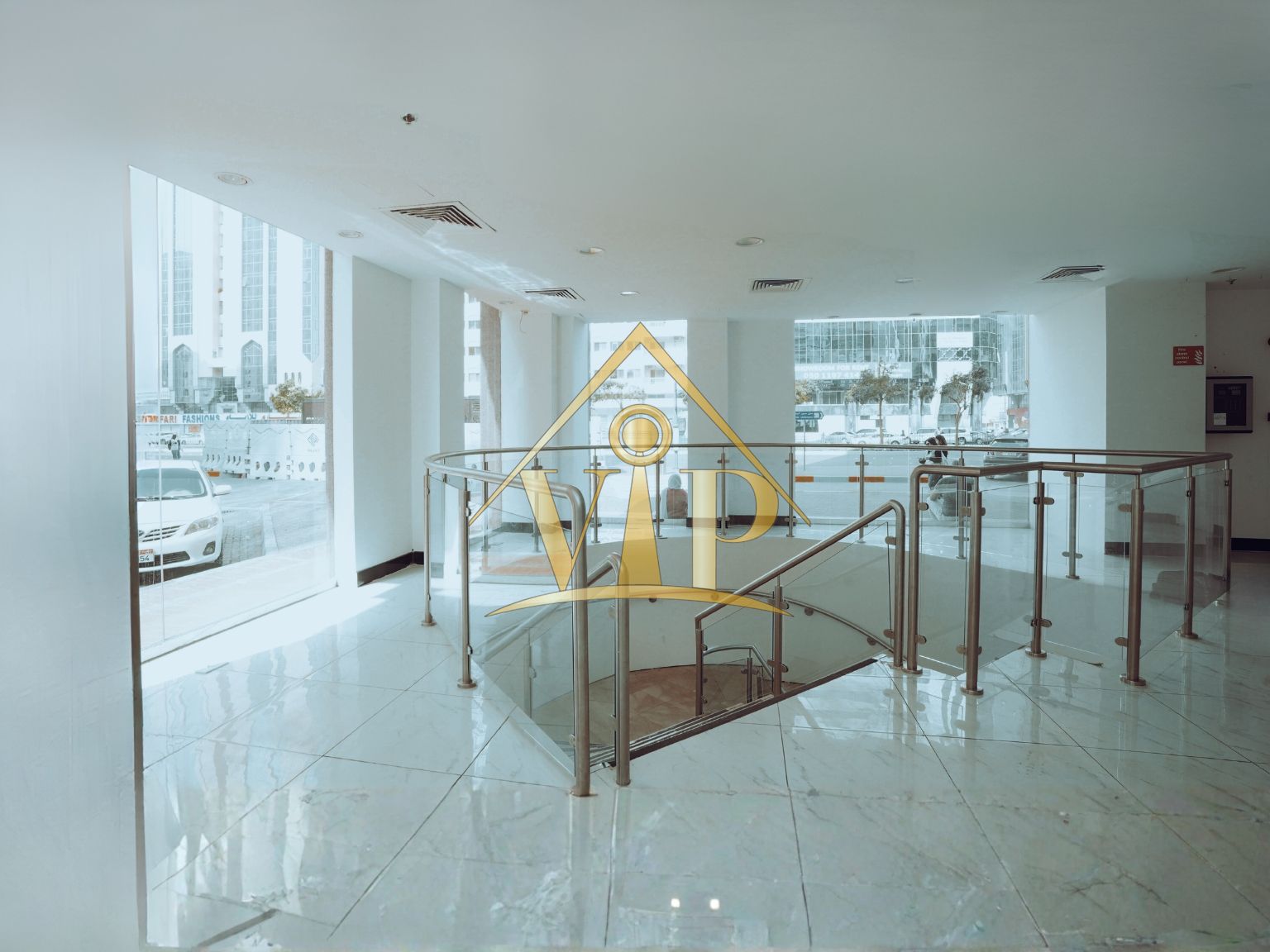 Spacious Showroom, Prime Location on Hamdan Street