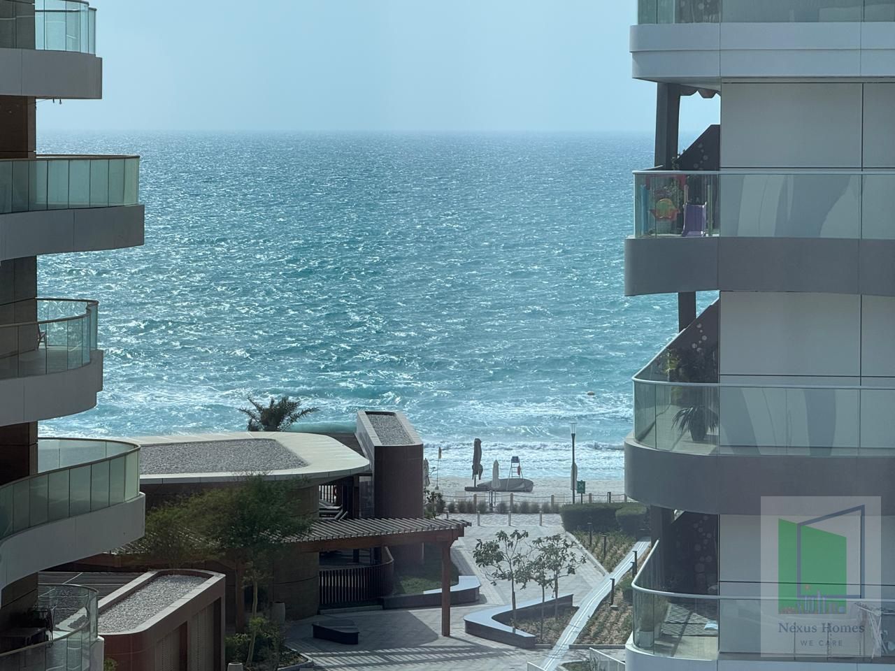 SEA VIEW | FURNISHED | BEACH ACCESS | LUXURY |