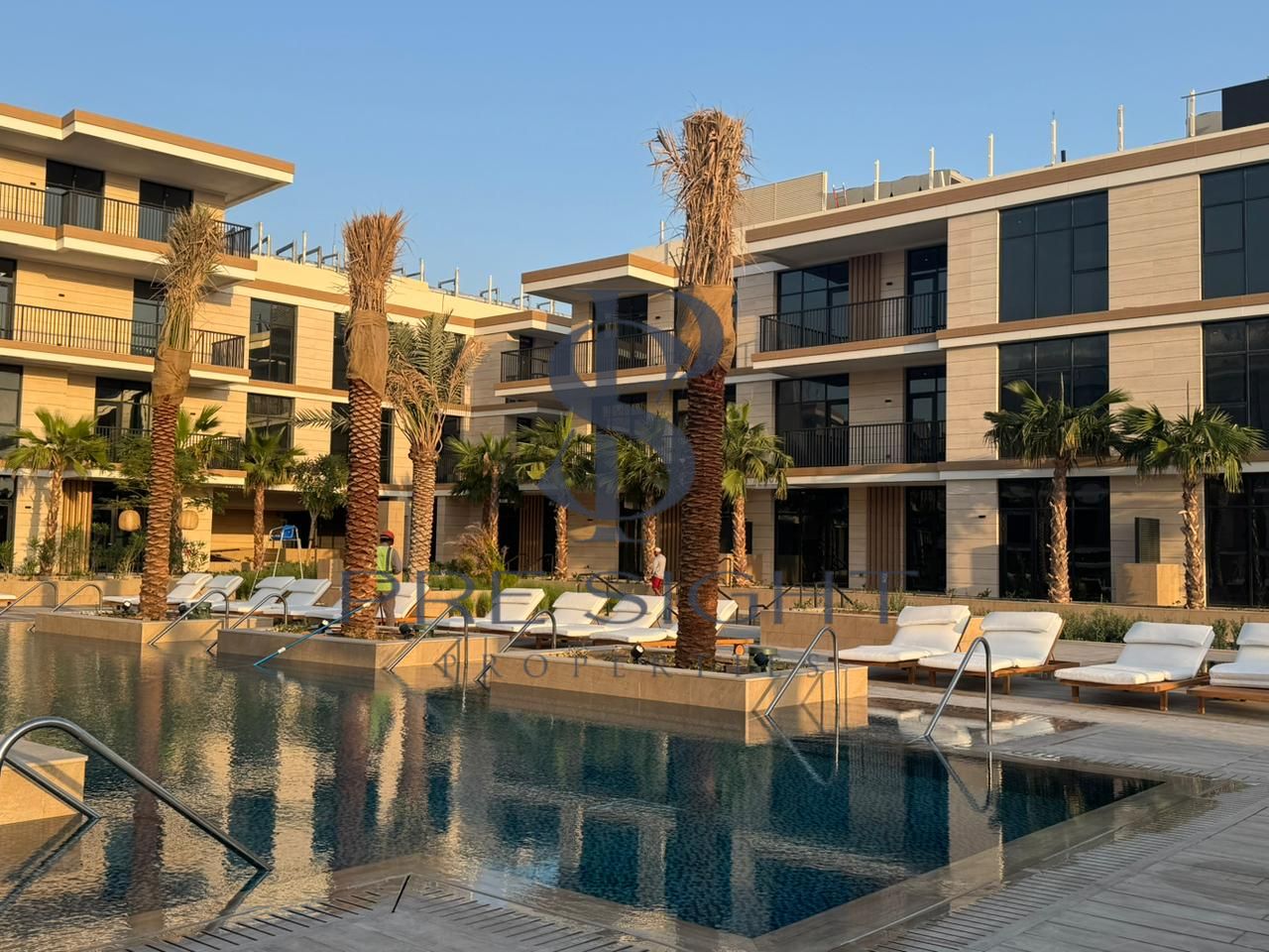 vacant | Hot deal | Prime location
