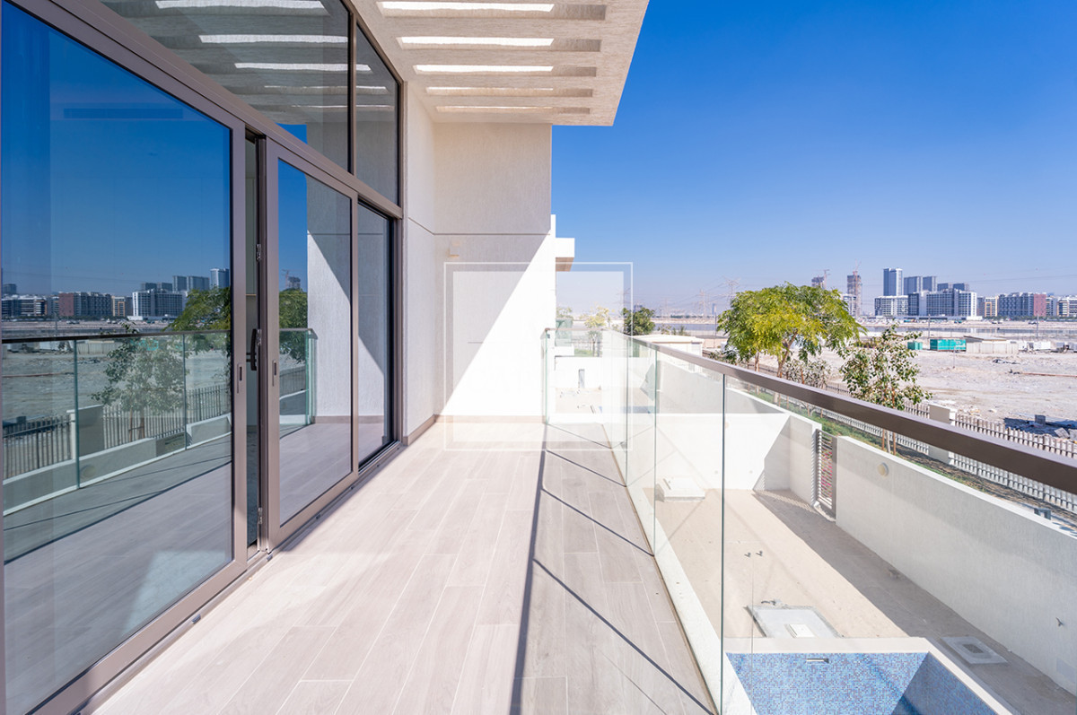Single Row | Private Pool | New | Multiple Offers