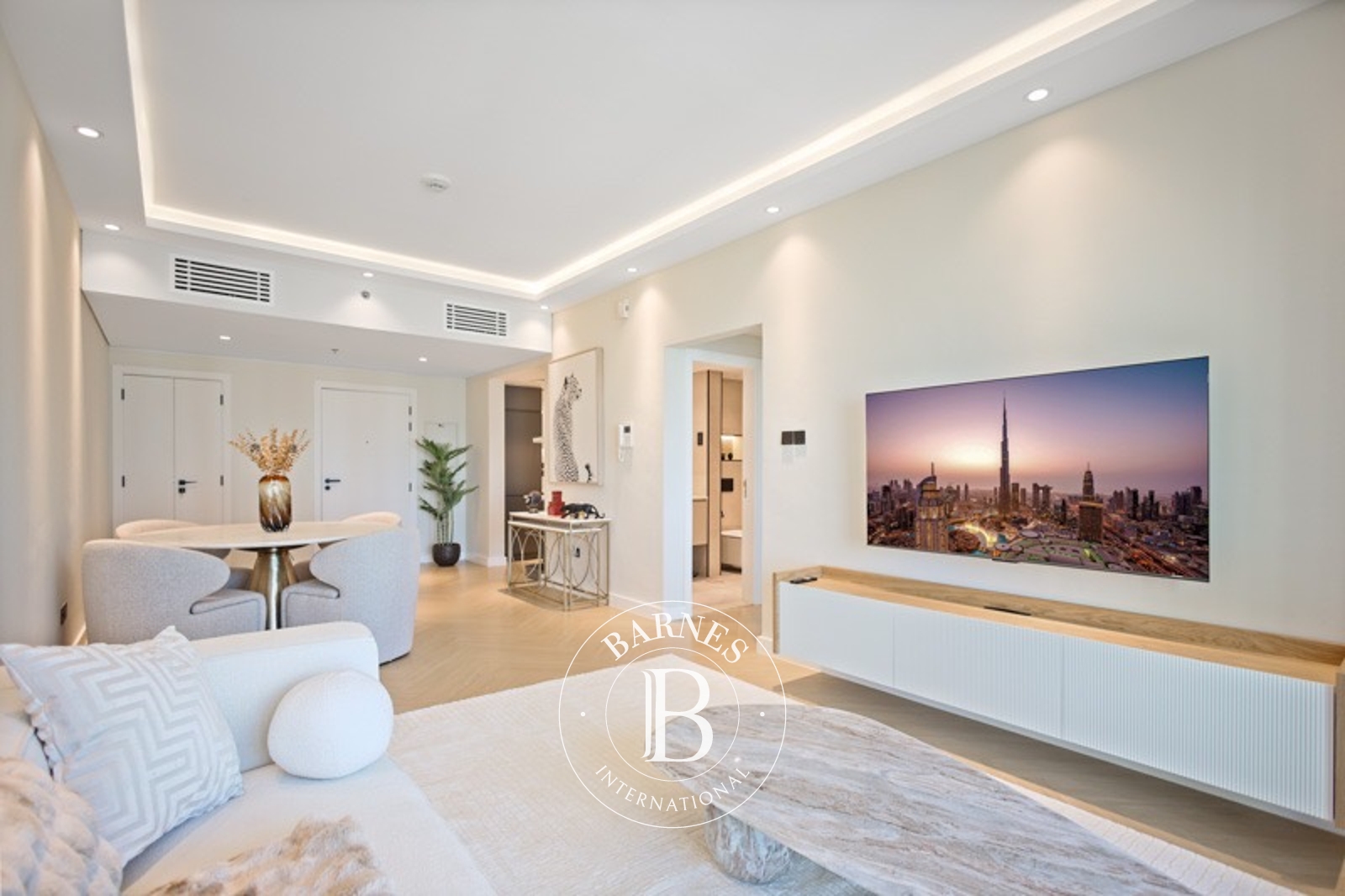 Fully Upgraded | Furnished | Vacant