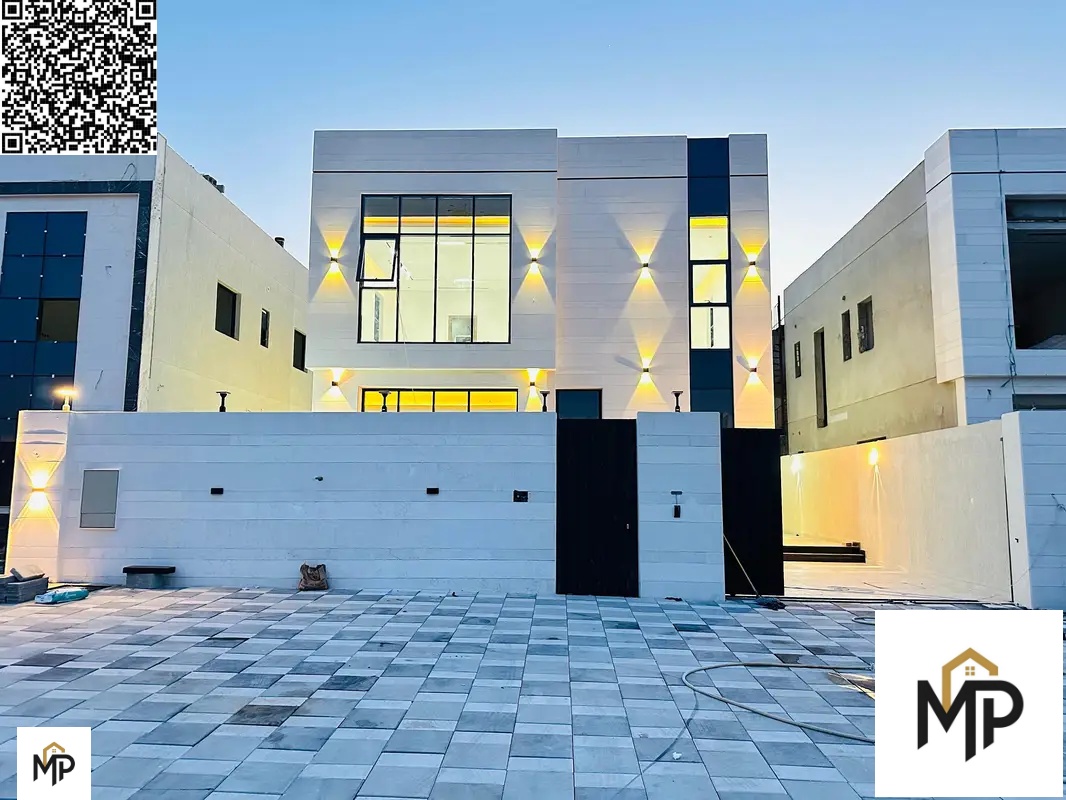 For sale directly from the owner: a luxurious villa with an elegant European design, including registration fees, at a negotiable price with the possi
