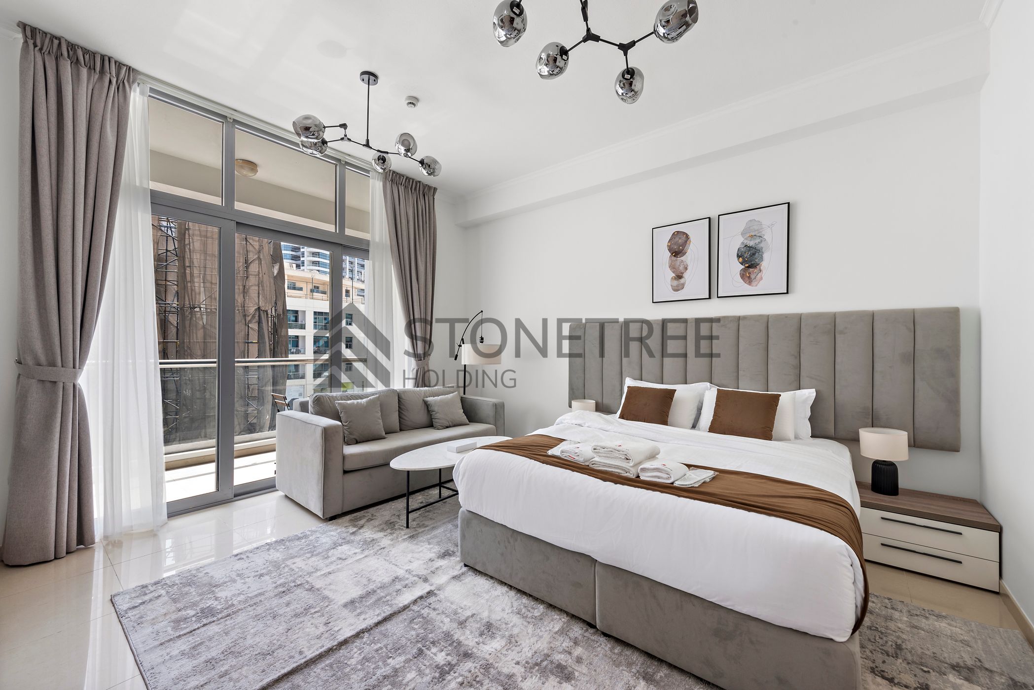 Modern Living | Closed Kitchen | Fully Renovated