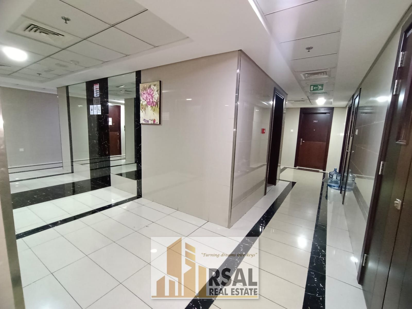 Luxury 3bhk with parking just 58,000. AED ?