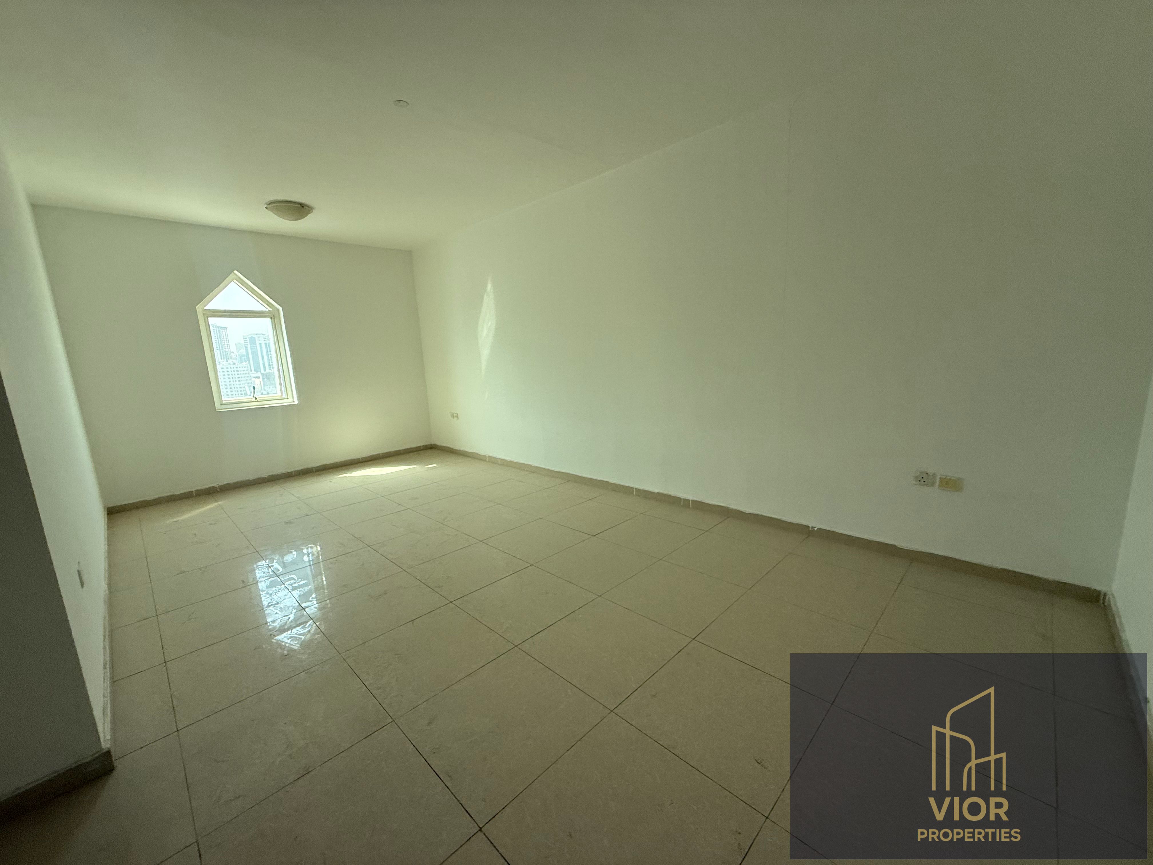 3BHK !! NO DEPOSIT !! FREE MAINTENANCE