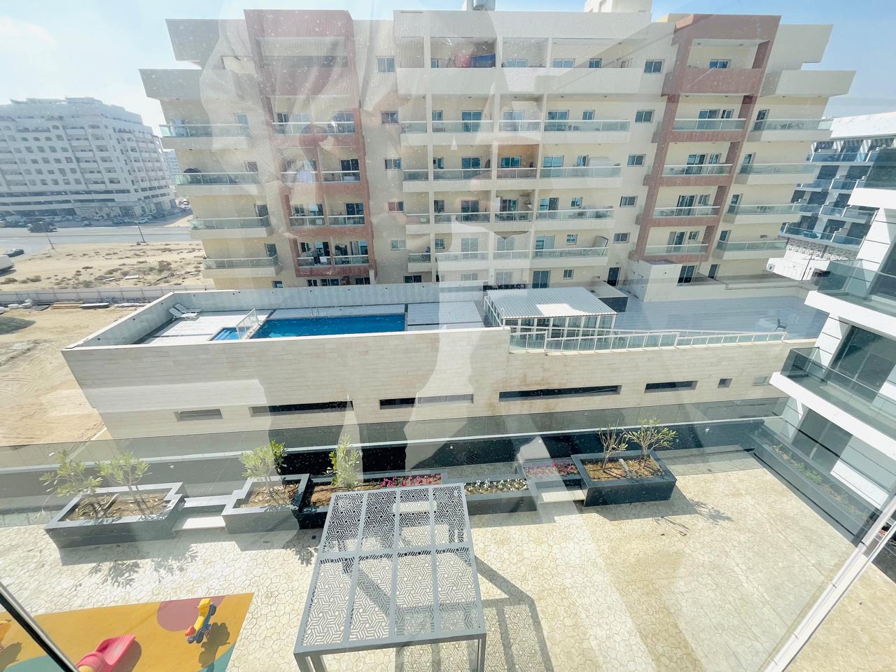 BRAND NEW BUILDING SPACIOUS 1 BEDROOM APARTMENT WITH 2 BATHROOMS GYM POOL PARKING BUILT IN WADROBS ON PRIME LOCATION CONTACT US NOW