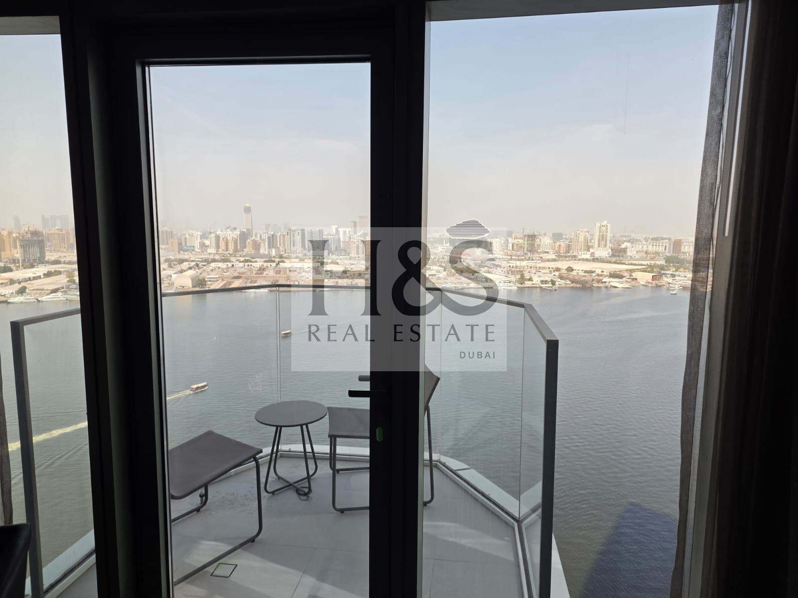 WATERFRONT LIVING | FULLY FURNISHED 1 BHK