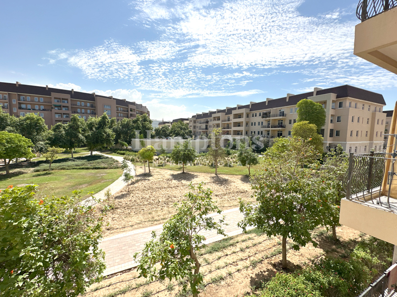 Vacant Now | Panoramic Park Views | Studio