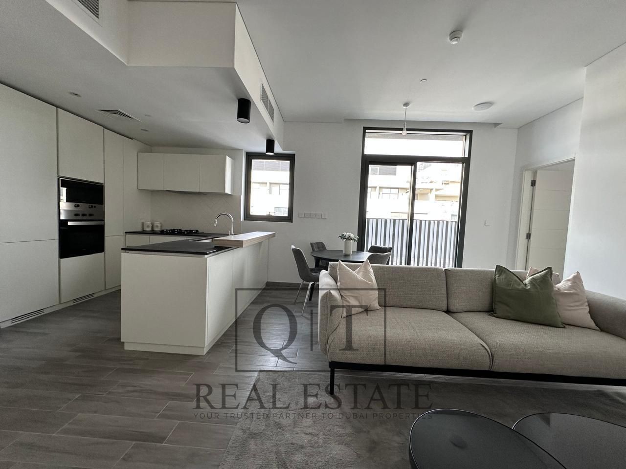 Fully Furnished| Multiple chqs| Stunning quality