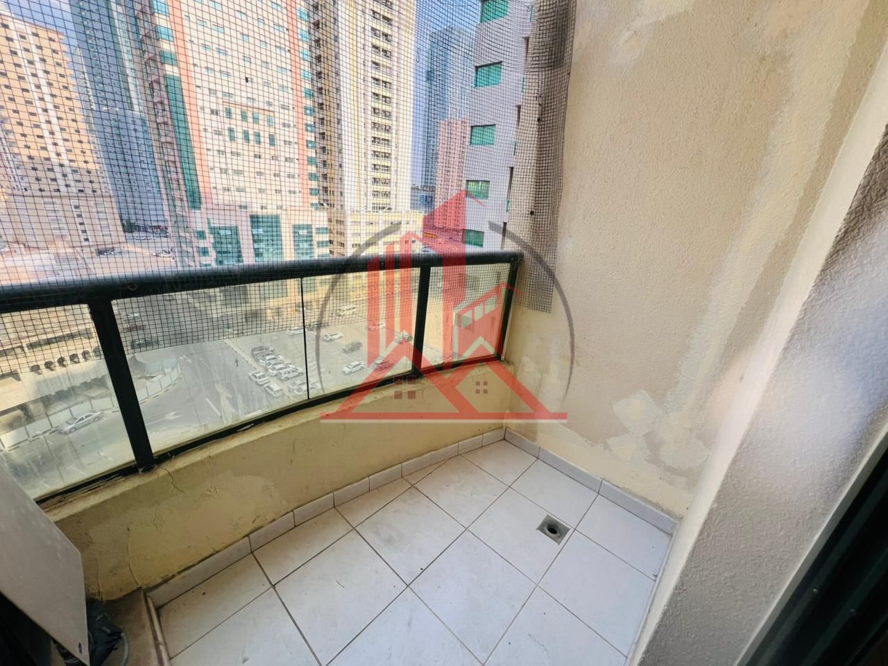No Commission 2-BHK with Balcony Fully family Building 44k