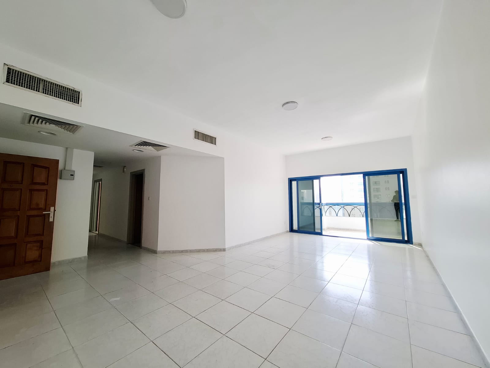 Lavish 3BHK | Corniche View | Chiller Free | Wardrobe | Master Bed | Balcony | Prime Location | for family